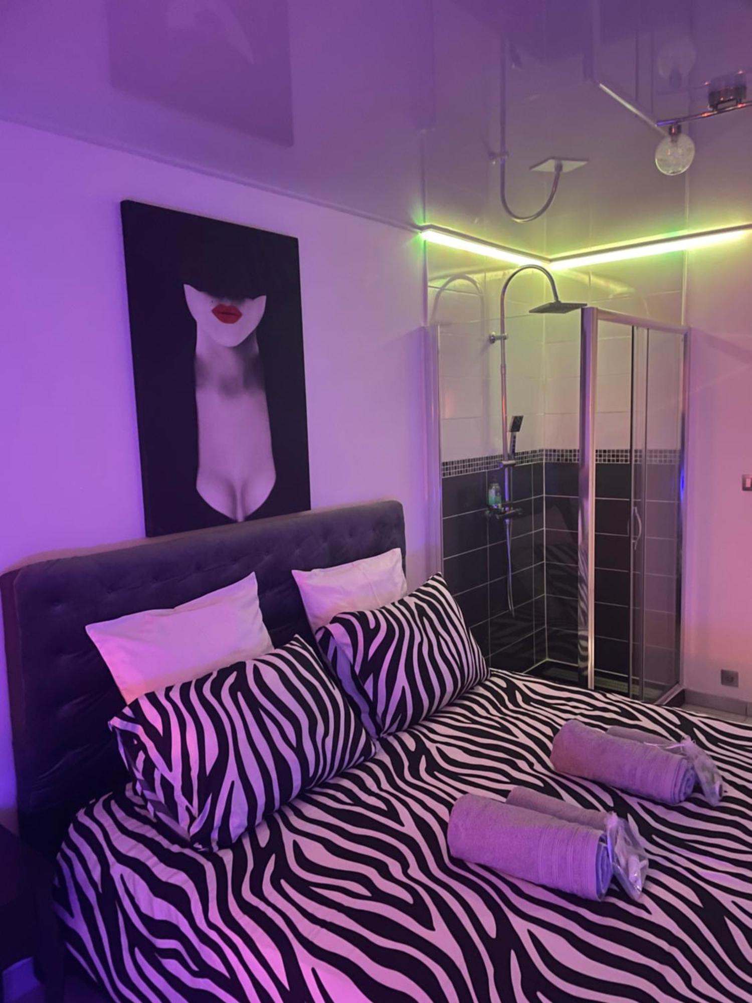 The Naturist Glamour Suite 아그 외부 사진