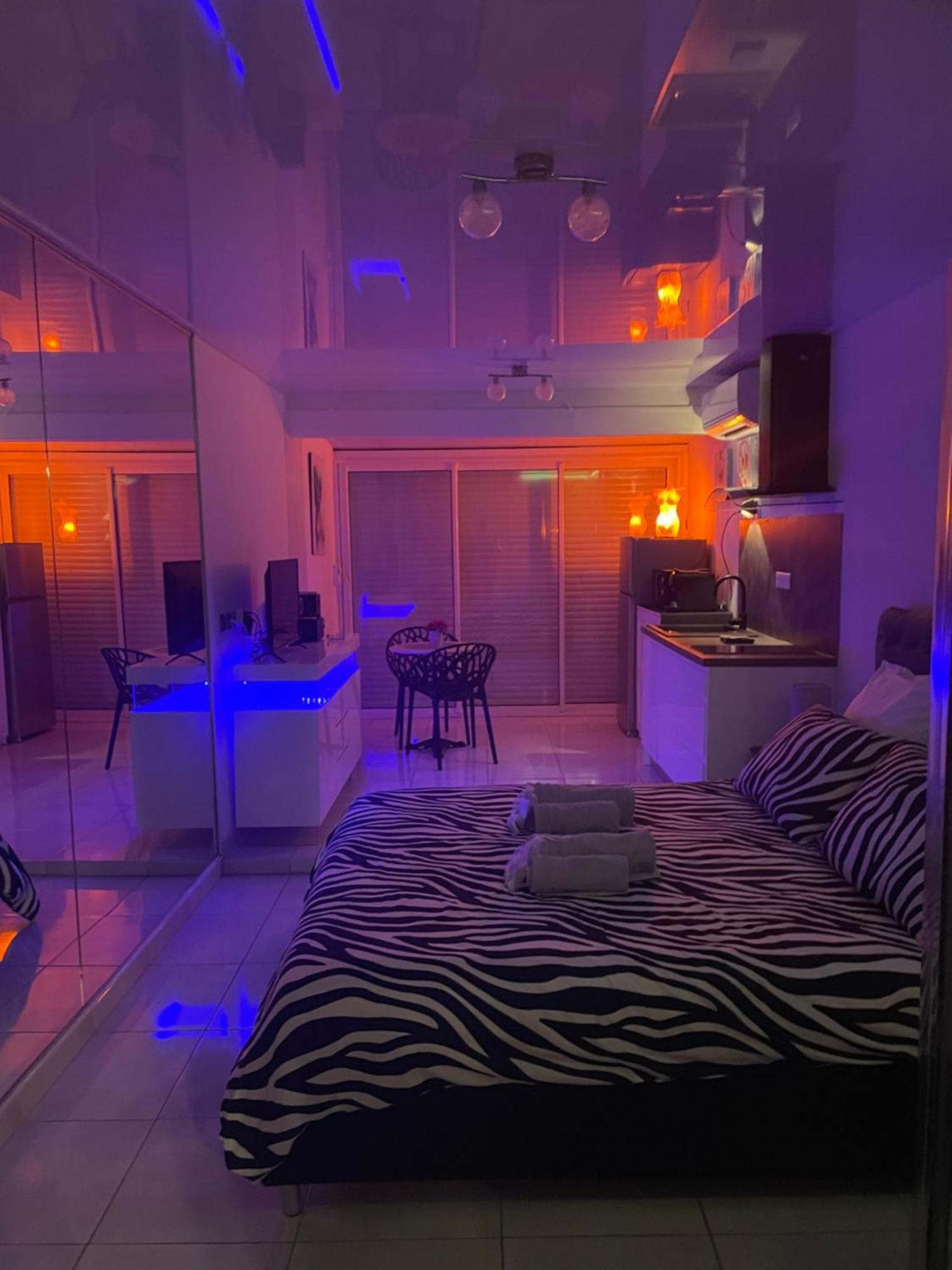 The Naturist Glamour Suite 아그 외부 사진